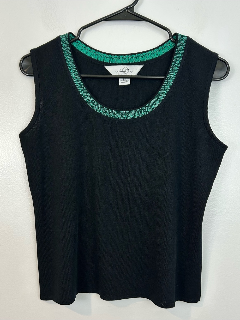 Ming Wang Black/Green Acrylic Sleevless Tank Size Petite Medium